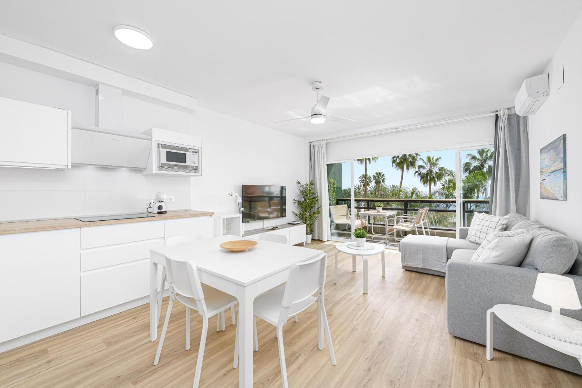 Amazing Carihuela View & Parking Apartment Torremolinos Exterior foto