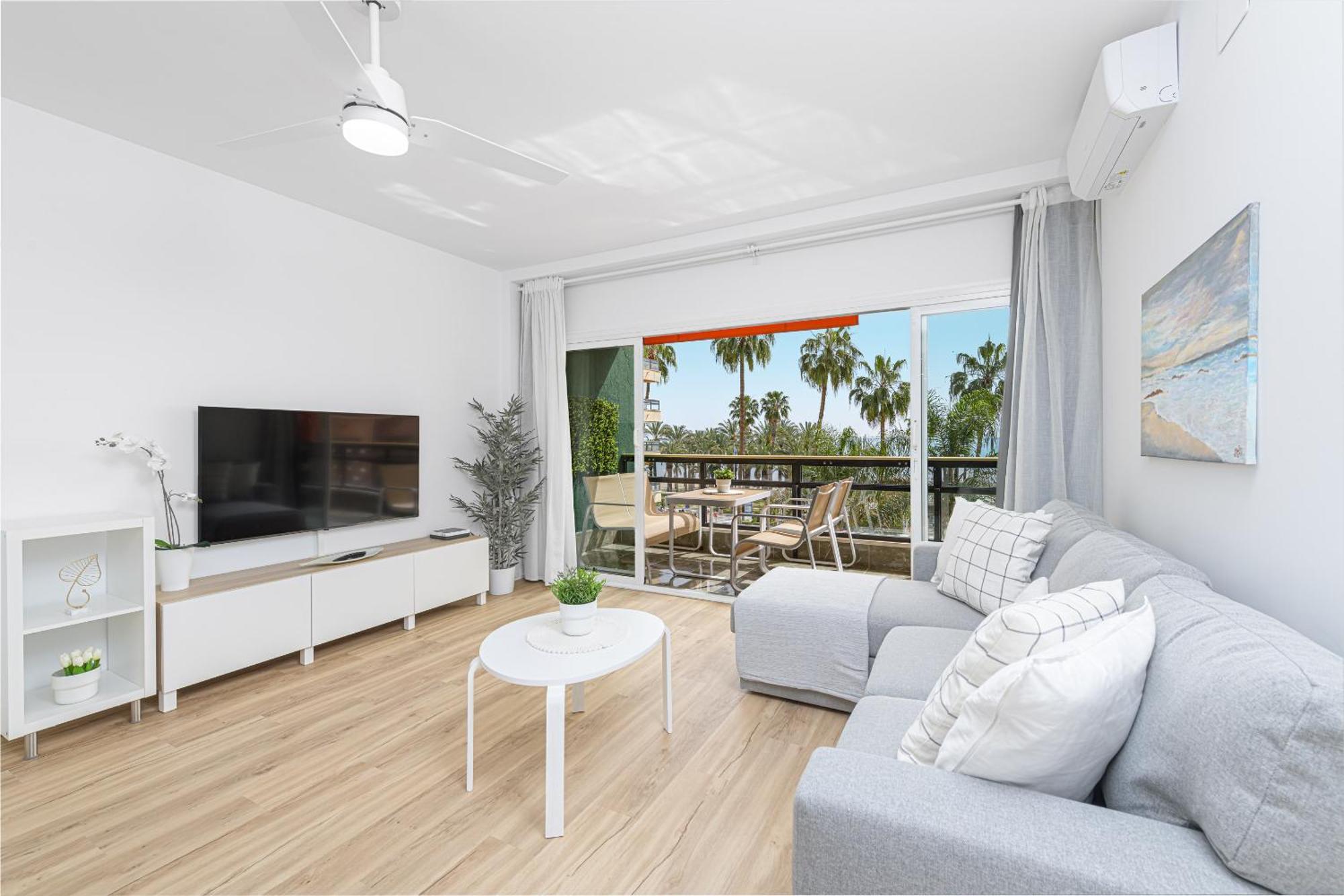 Amazing Carihuela View & Parking Apartment Torremolinos Exterior foto