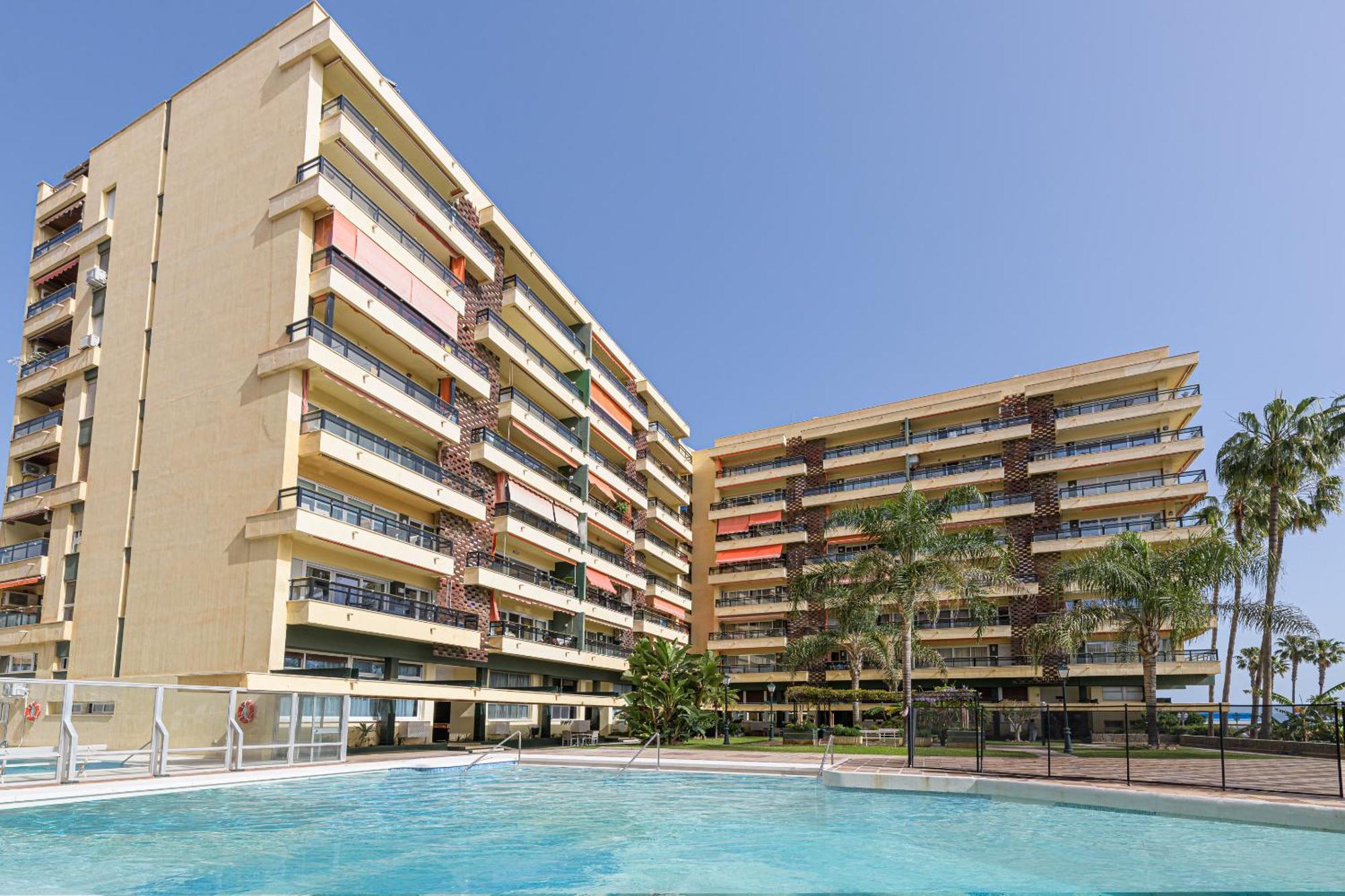 Amazing Carihuela View & Parking Apartment Torremolinos Exterior foto